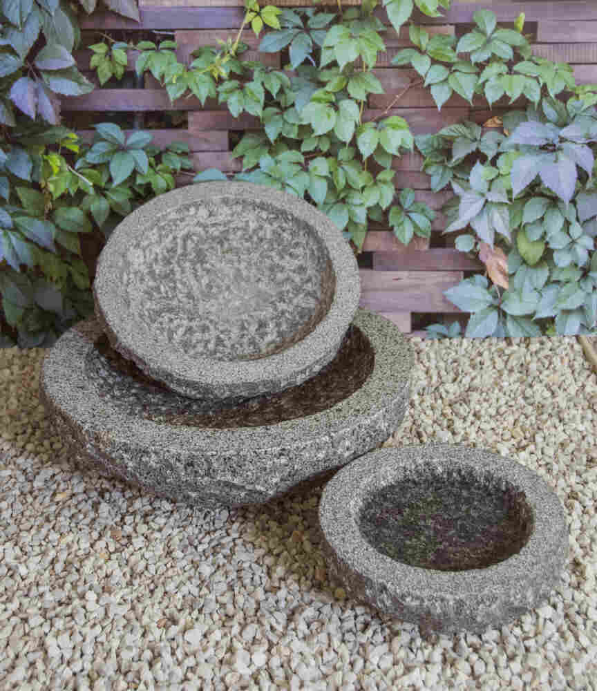 Round birdbath light gray D. 35 cm.